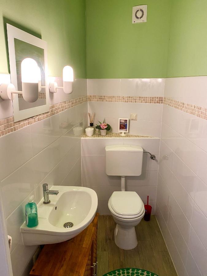 Villa Hanseart Luebeck - Privatzimmer In Zentraler Lage المظهر الخارجي الصورة